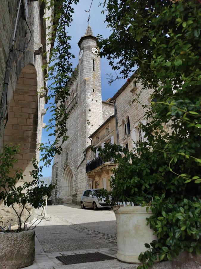 Maison De Charme Spacieuse, Terrasse Et Vue Sur La Place Monflanquin Dış mekan fotoğraf