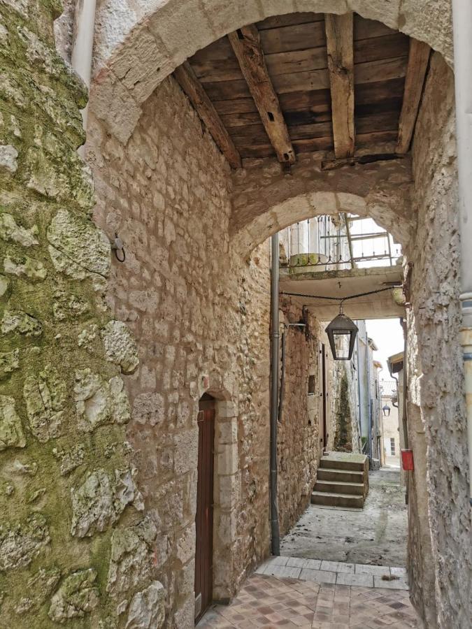 Maison De Charme Spacieuse, Terrasse Et Vue Sur La Place Monflanquin Dış mekan fotoğraf