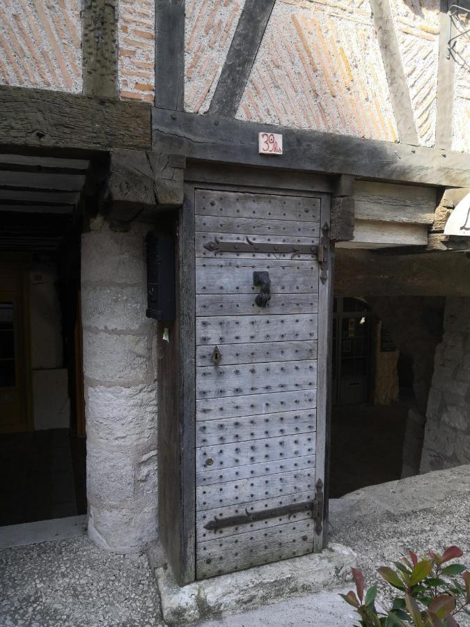 Maison De Charme Spacieuse, Terrasse Et Vue Sur La Place Monflanquin Dış mekan fotoğraf